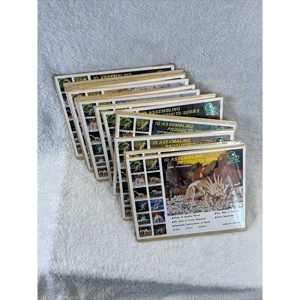 IQ‎ Assembling Products Series/Mysterious Dinosaur Lot of 12, 3D Puzzles LNC